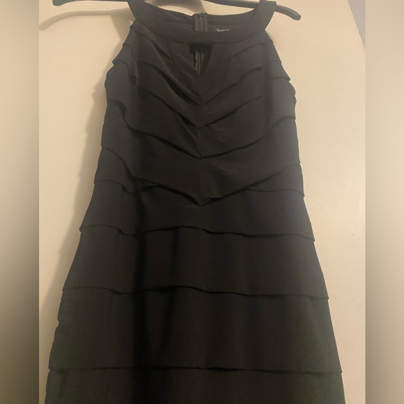 White House Black Market Slimming Black Dress - Picture 4 of 6